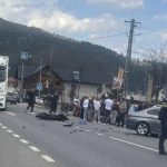 Tragedie! Un motociclist de 17 ani a murit în urma coliziunii cu un BMW se
