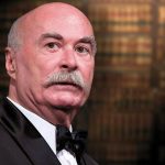 Artistul Tudor Gheorghe, dus de urgență la spital. Acesta era cazat la un hotel din Iași