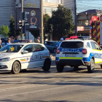 Autospecială de poliție implicată într-un accident rutier. O persoană a fost rănită