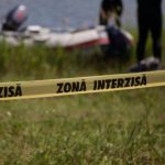 Tragedie! Un copil de patru ani a fost găsit înecat într-o baltă după ce a dispărut de sub ochii mamei pentru câteva minute