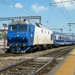 Un bărbat a fost prins sub tren în Gara Mare
