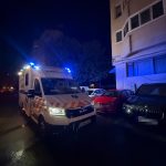 Un ieșean s-a prăbușit în scara blocului în care locuia. După zeci de minute de resuscitare, a fost declarat decesul