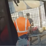 Ambulanță oprită la piață pentru ca echipajul să iși cumpere pepene și legume. DSU a anuntat că va aplica sancțiuni