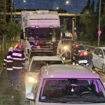 Video/ Accident în lanț în municipiul Iași! Un camion a intrat în plin în trei autoturisme