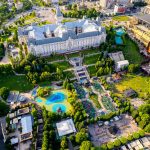 „Sabato Italiano” la Palas, în acest weekend: Mercato, viniluri, paste artizanale și filme sub cerul liber