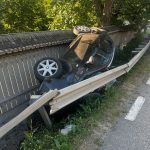 O familie din Iași a ajuns la spital în urma unui accident rutier petrecut în județul vecin