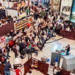 Chocolate Saga aduce la Palas sortimente de ciocolată cu jumări, morcov și semințe de dovleac, dar și alte combinații inedite